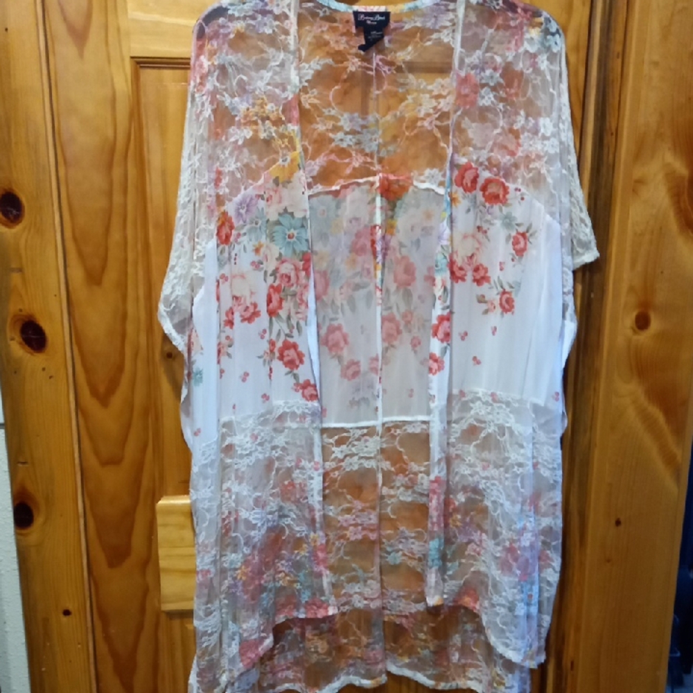 Floral Sheer Lace Kimono